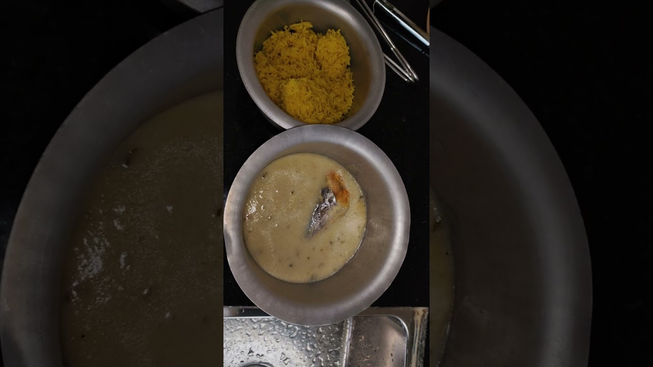 HALF PARSI FISH SAUSE WITH YELLOW RICE AT SHARUKH ENGINEER M.N. 9820084380.VIDEO BY ADIL DARUWALLA.