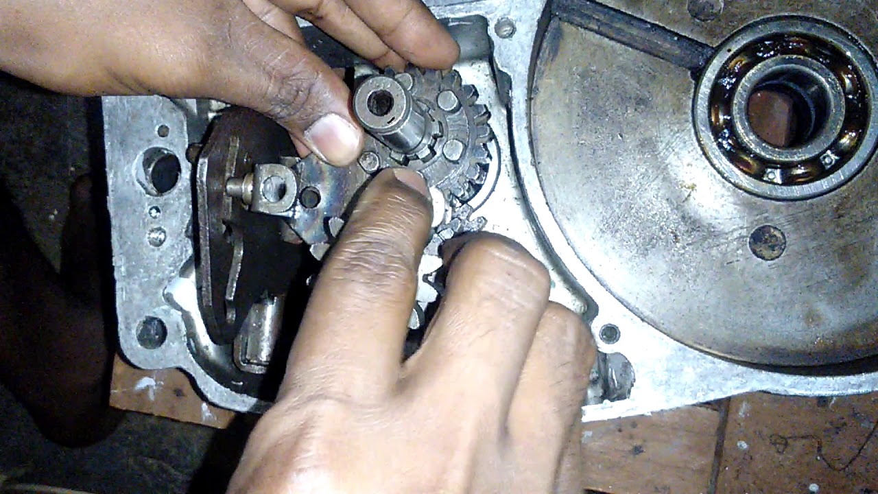 Jawa 250 cc and yezdi bikes gear box installation ( for spares 9491220222)