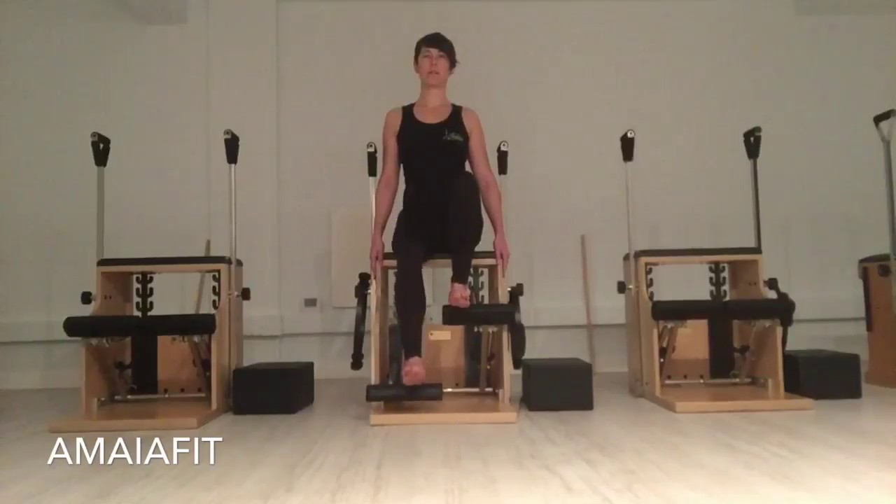 FOOTWORK ON WUNDA CHAIR
