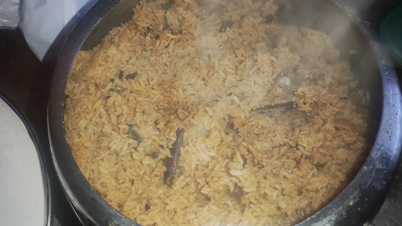 Easy & Authentic Chettinadu Mutton Biryani 🍗#Onepot #MuttonBiryani #EasyCooking #Food #chettinadu 