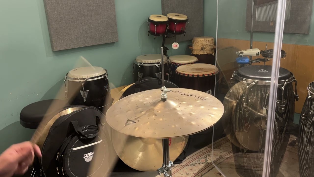 ISTANBUL AGOP 17