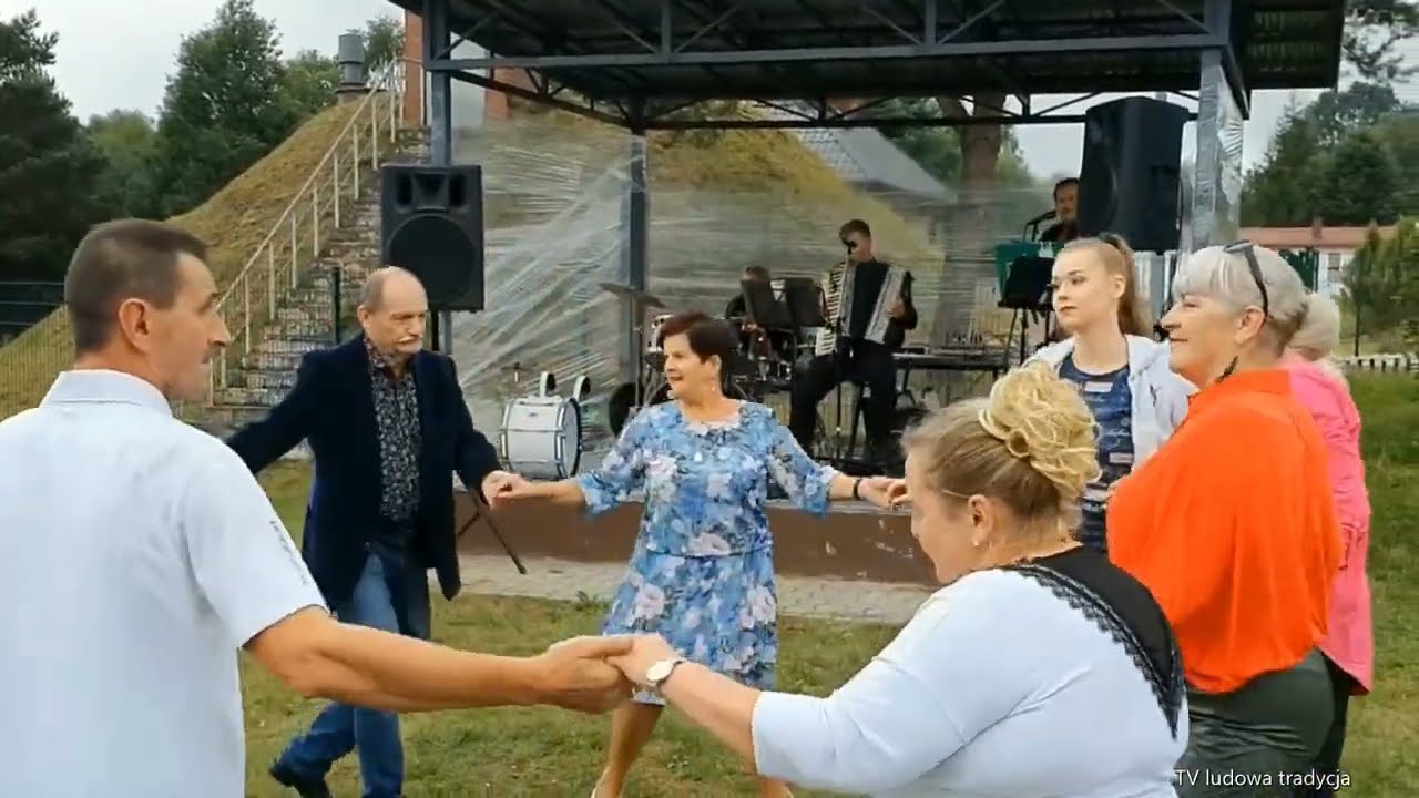 Jak kamień popłynie ożenię się z tobą pośpiewał lider Kapeli Stąporkowskiej