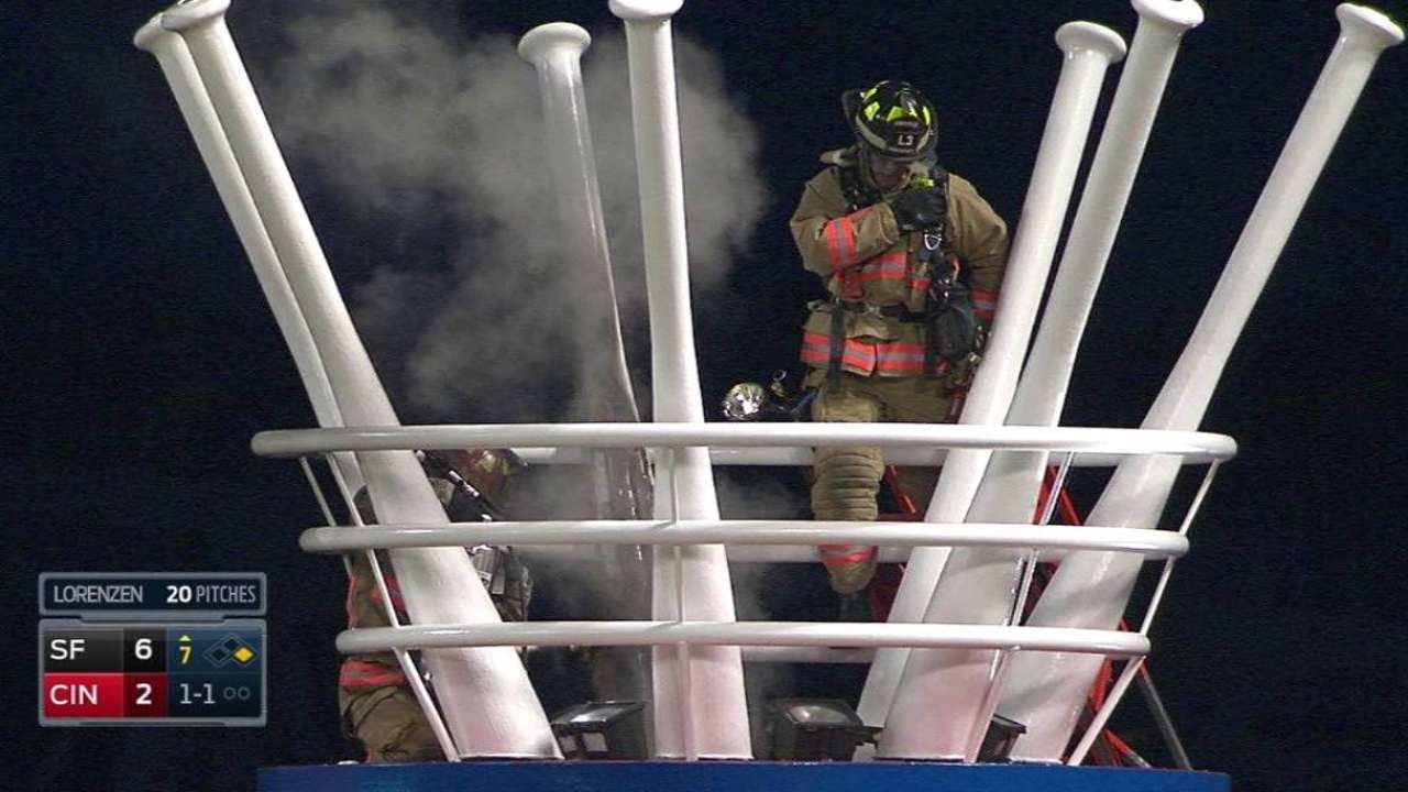 SF@CIN: Firefighters put out fire, get applauded