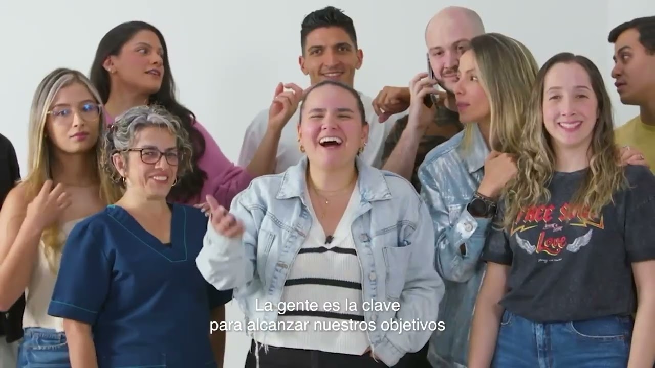 NAF NAF &iquest;Qui&eacute;nes somos?