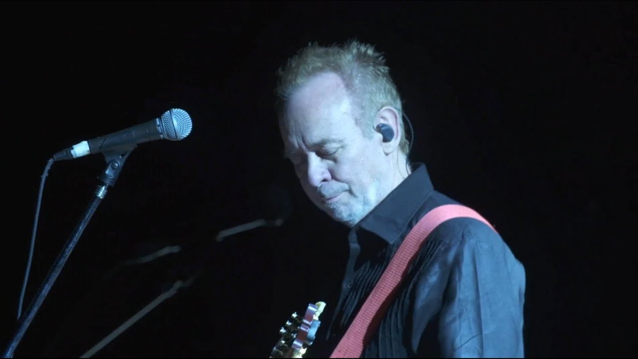 Phil Manzanera - Sol caliente / T.N.K. (en vivo en CCK)