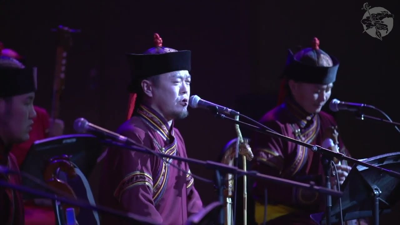 Tuvan national Orchestra - Style of throat singing 