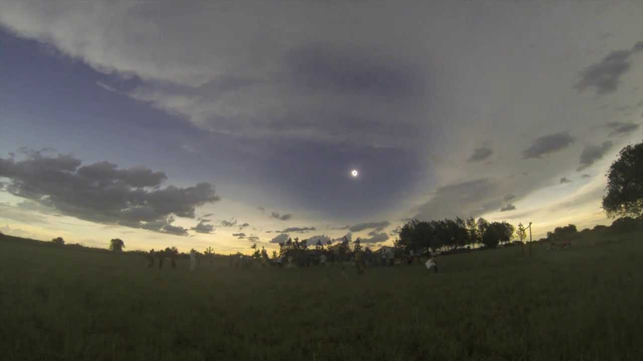 2013 Hybrid Total Solar Eclipse viewing from Uganda
