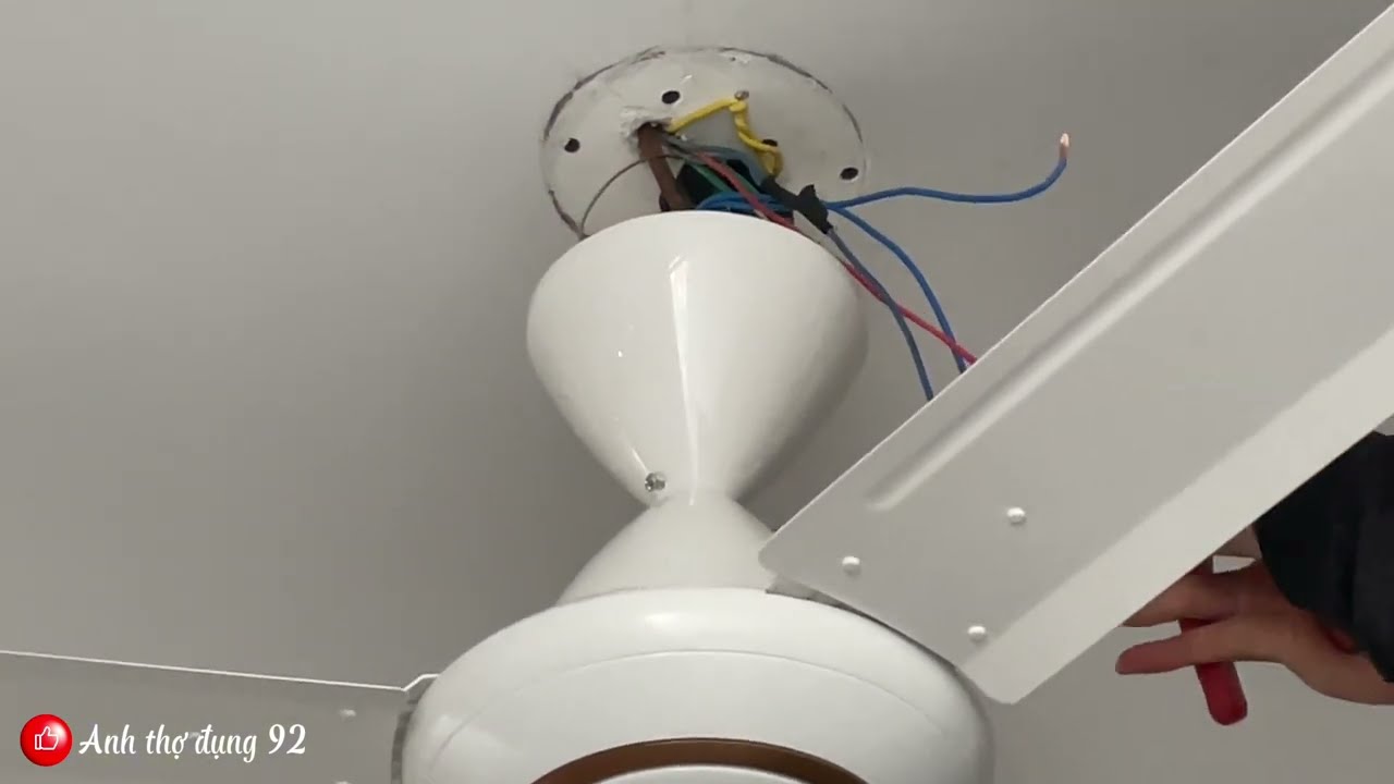 Thay thế quạt trần 3 cánh đen phòng ngủ bằng quạt f-60mz2-white panasonic