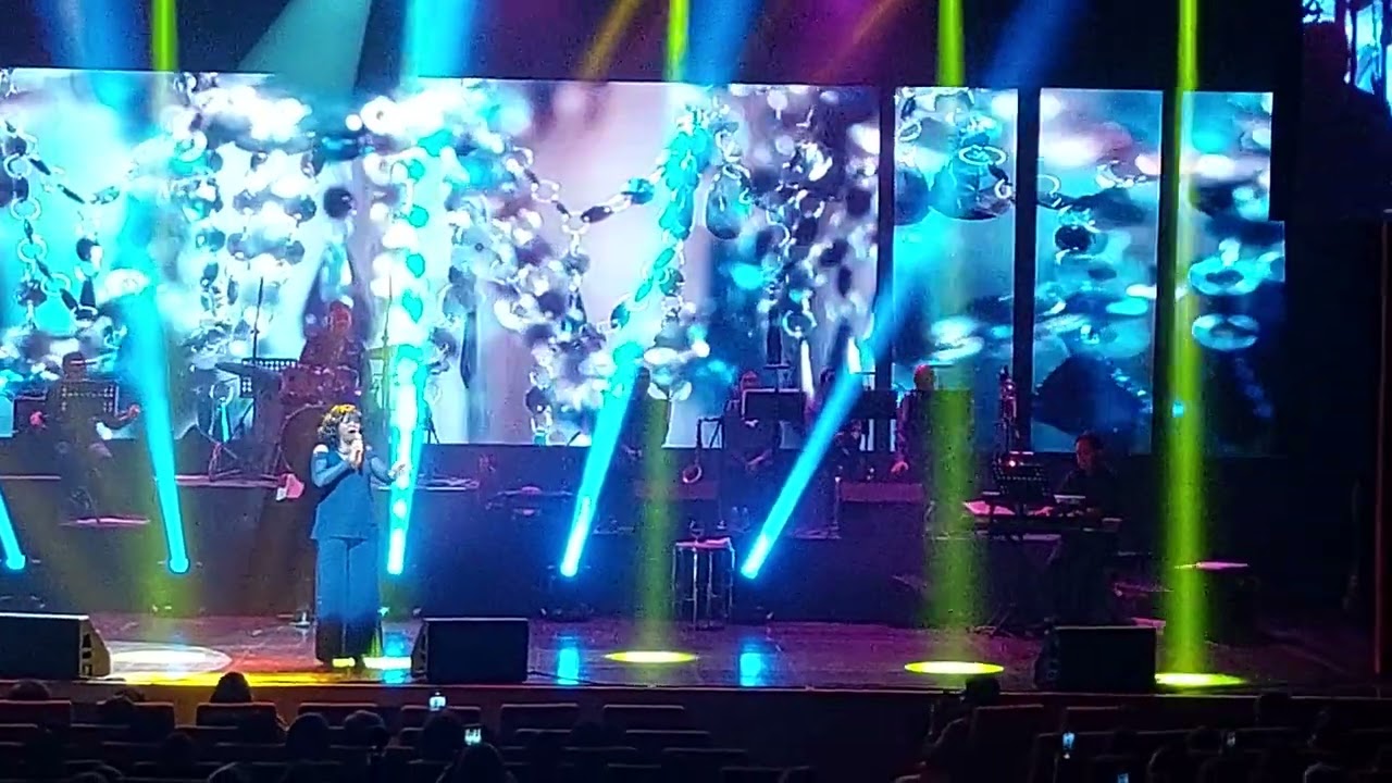 Deniece Williams  l  Live in Manila l (Healing)