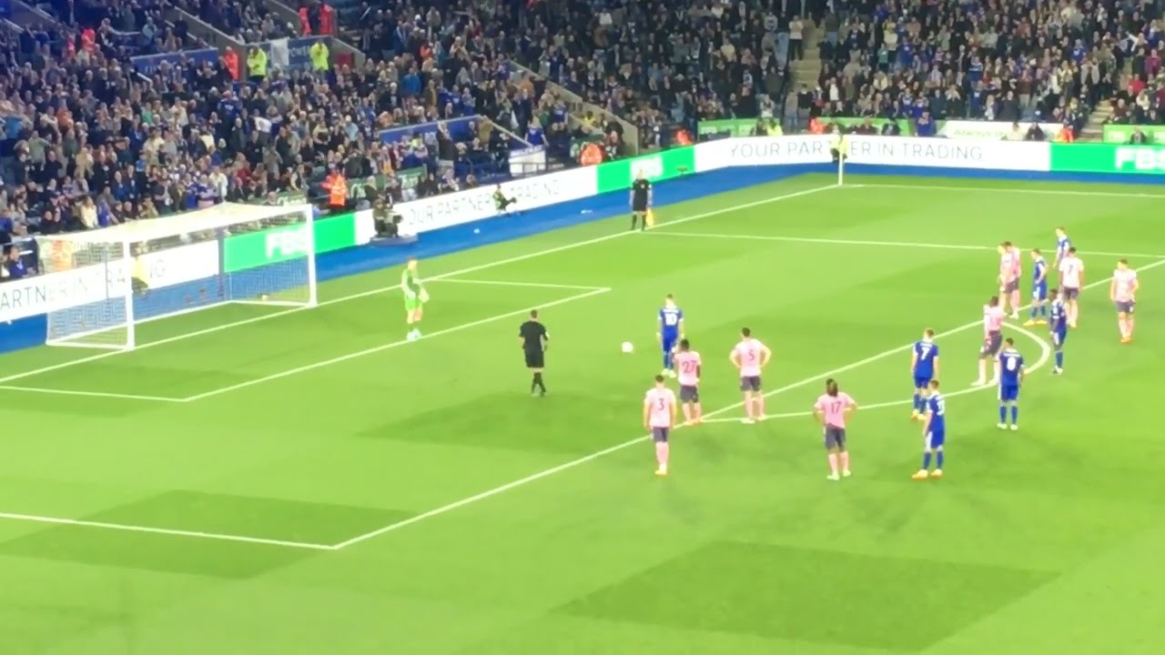 Leicester City Vs. Everton 2023 - James Maddison Penalty. Should have been Tielemans
