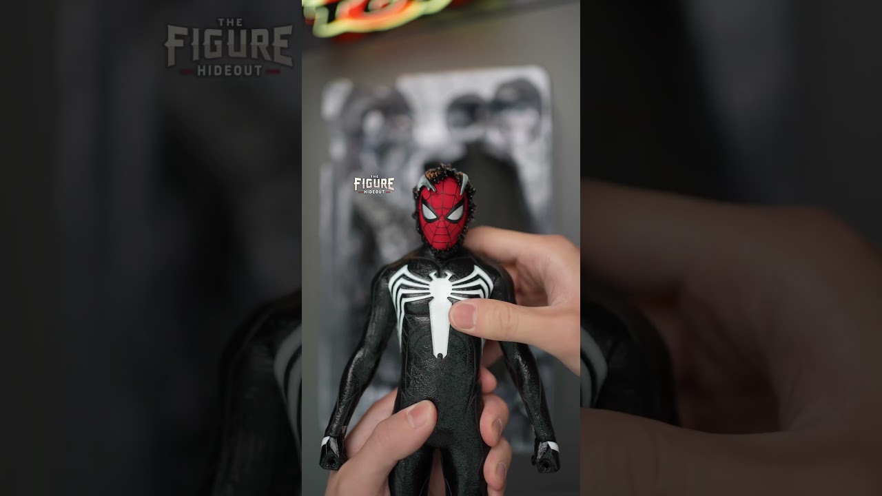 This $310 Dollar Black Suit Spidey is SICK🤯 #spiderman #actionfigures #toys #hottoys #unboxing