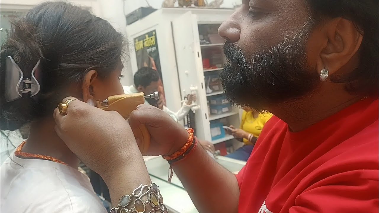 Ear piercing Khoon kyun nikal gya....😫 || Babita official