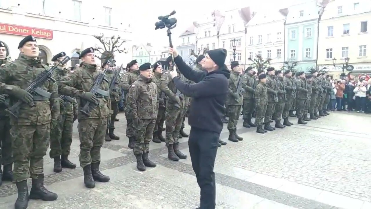 Pieśń Reprezentacyjna Wojska Polskiego na bolesławieckim Rynku