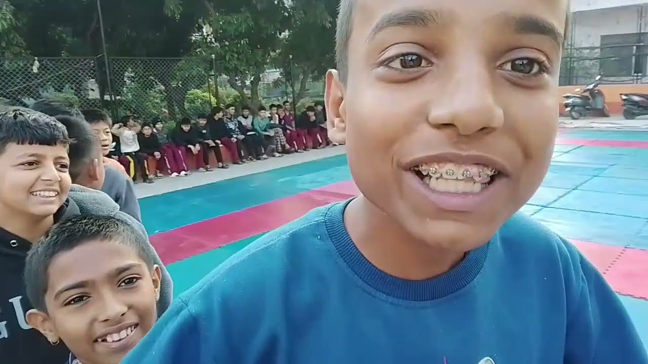 guess who will win / Fun with studentsStudents of Hostel #viral #kabbadi #sports#students #vlog #fun