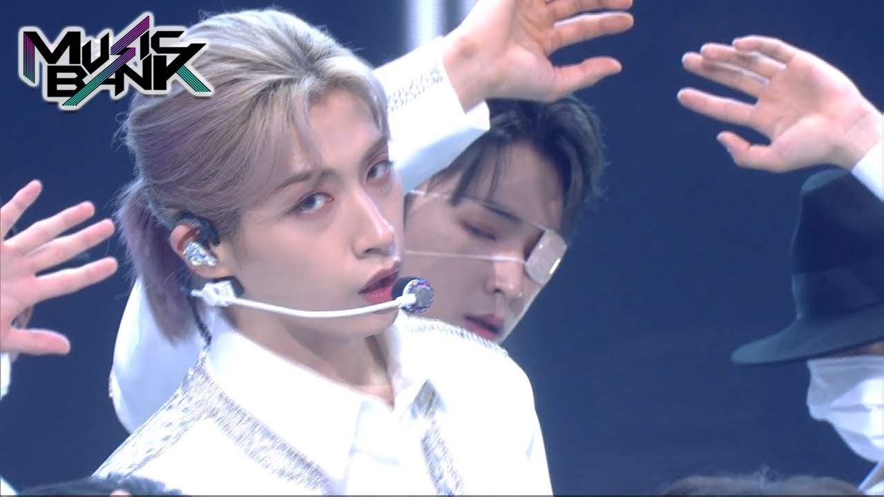 ONEUS(원어스) - BLACK MIRROR (Music Bank) | KBS WORLD TV 210528