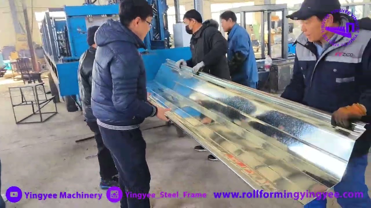 the horizontal big span roll forming machine is testing .#rollformingmachine #roofsheetmachine