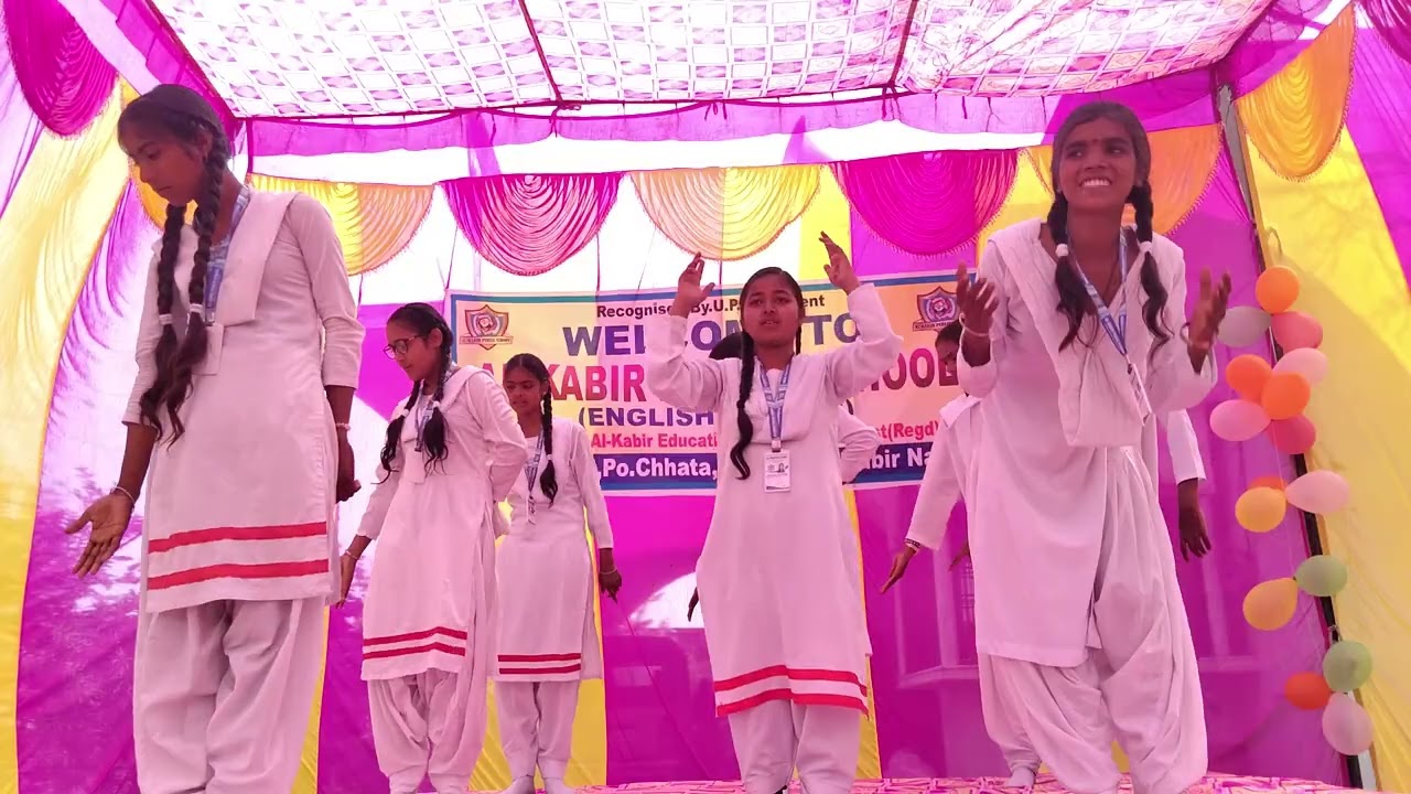 Zamee Ko Dekha Falak Ko Dekha / Stage Group Performance by Al Kabir Students 