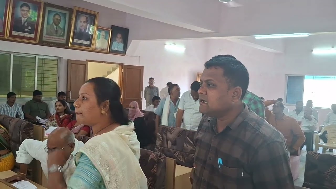 सावदा नगरपालिकेत नाव न घेता फक्त टक्केवारी बोलत असतांना गदारोळ झाले ...#maharashtrapolitics #reels 
