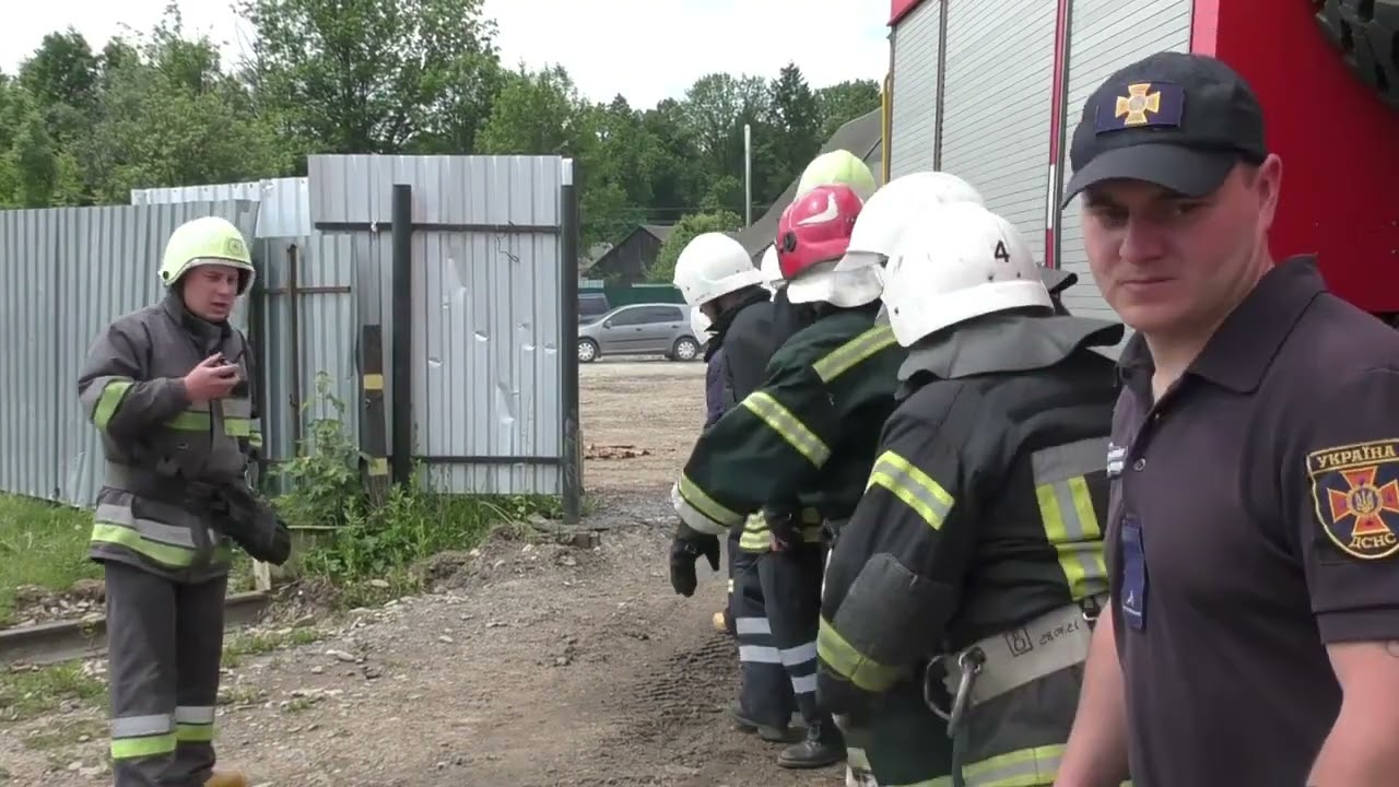Гасіння пожеж в складах лісоматеріалів