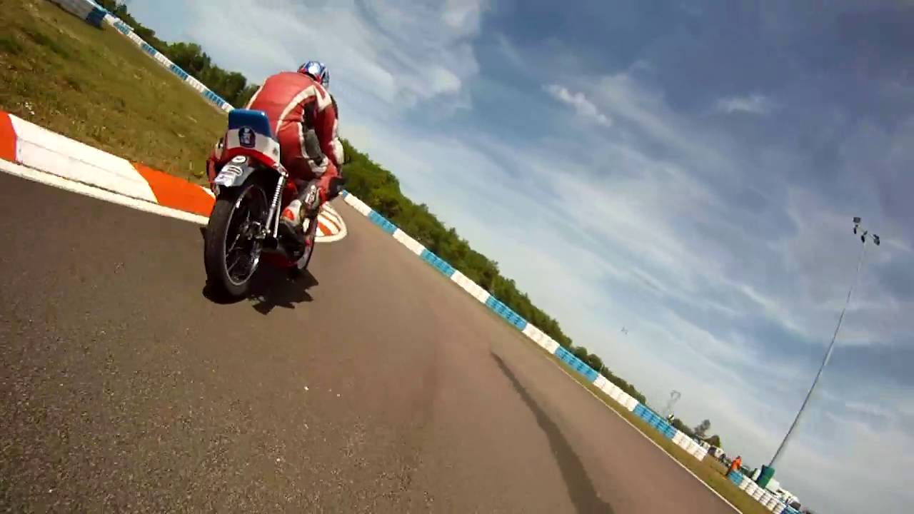 Coupes Moto Légende Dijon 2016   1ère série Q 125 Honda Challenge   par Joël GUILET