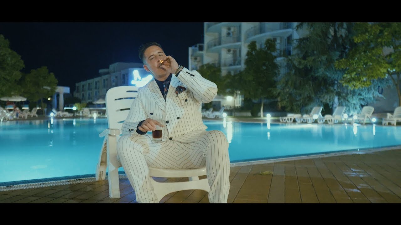 S&Oacute;S FEC&Oacute; - RIVI&Eacute;RA (Official Music Video)