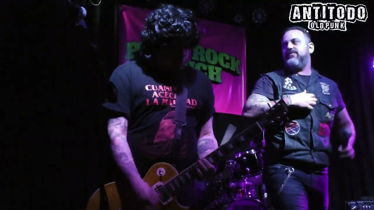 Antitodo Old - Punk - Firme en el Lugar + Acción Directa (EN VIVO STRUMMER BAR)