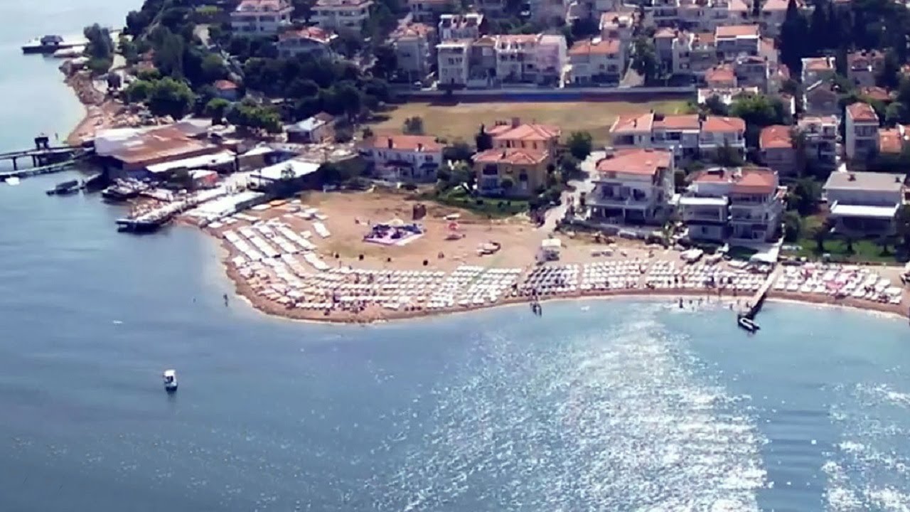 Kınalıada Beach