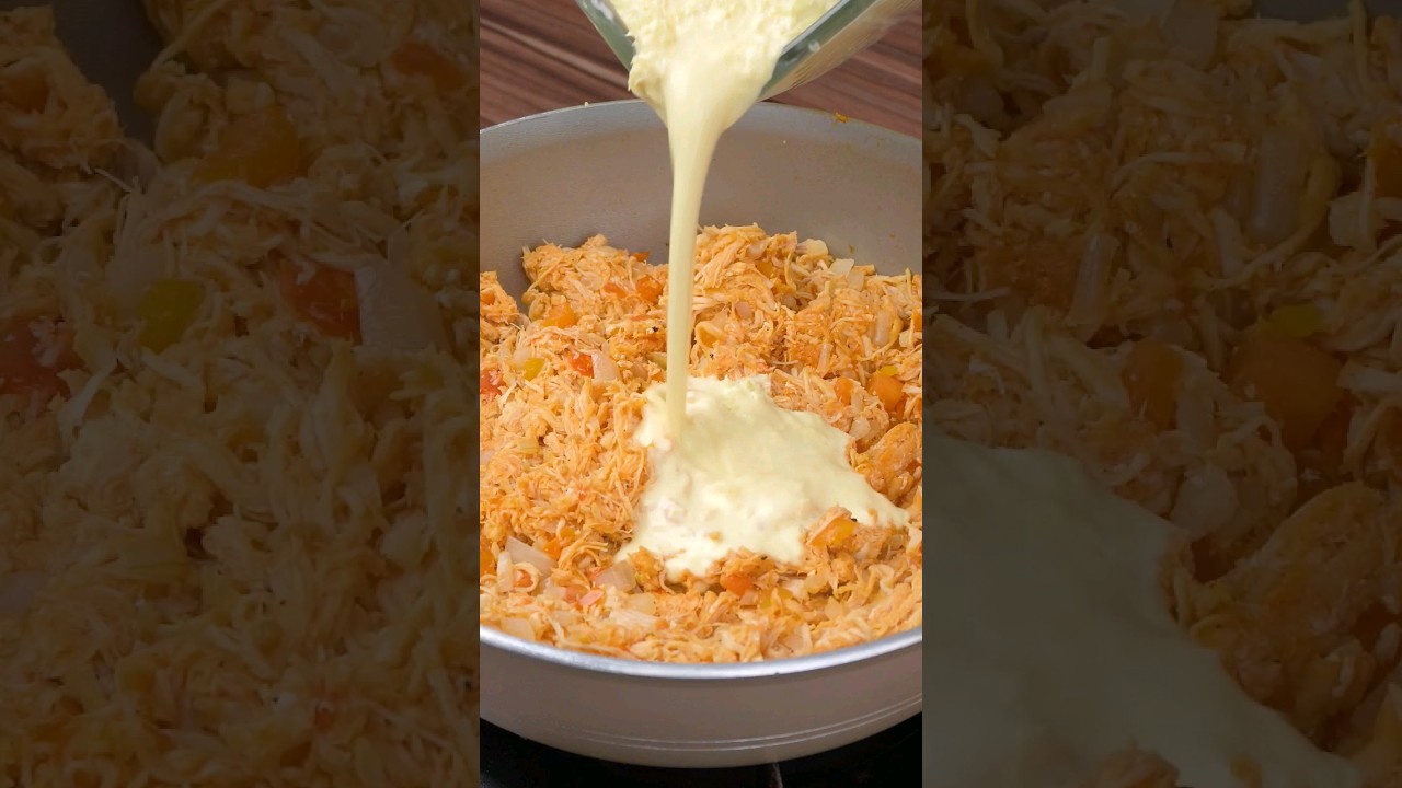 FRICASS&Ecirc; DE FRANGO. #shorts #receitasimples #receitaf&aacute;cil #almo&ccedil;o #jantar #fricass&ecirc; #frango #comida