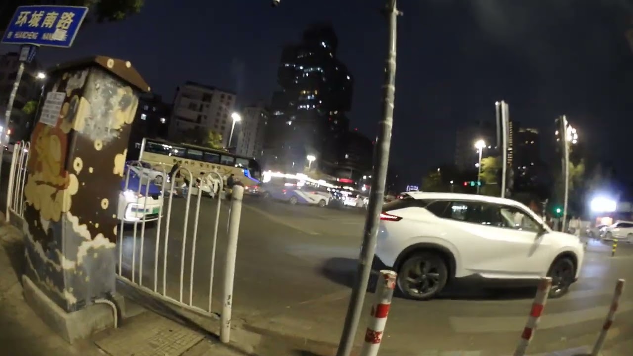 Kunming  — Uncut Walking Through China part 6
