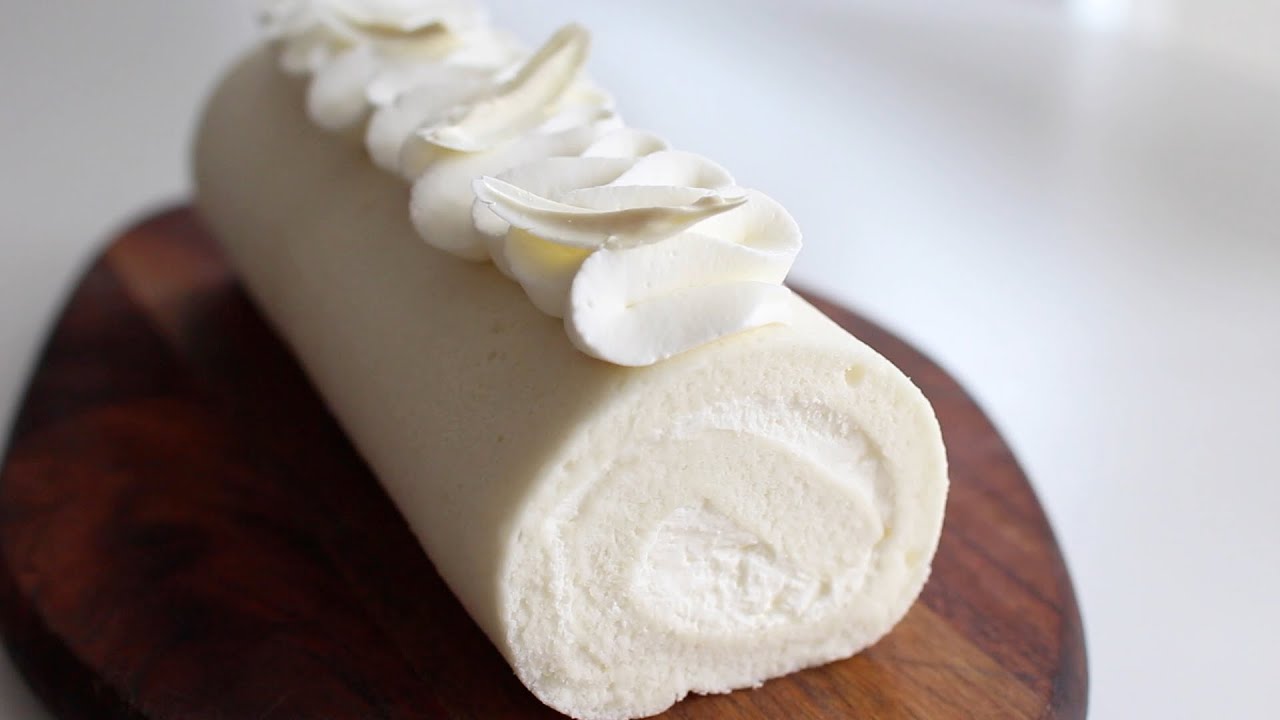 Milky Soft White Roll Cake Recipe 우유맛 듬뿍 롤 케이크  | Sunday Baking