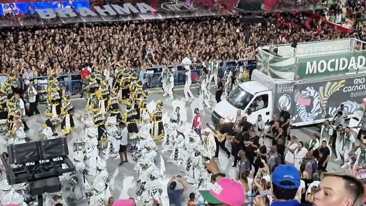 Bateria da Mocidade Independente de Padre Miguel 2023 - Apresentação no 1º módulo de jurados