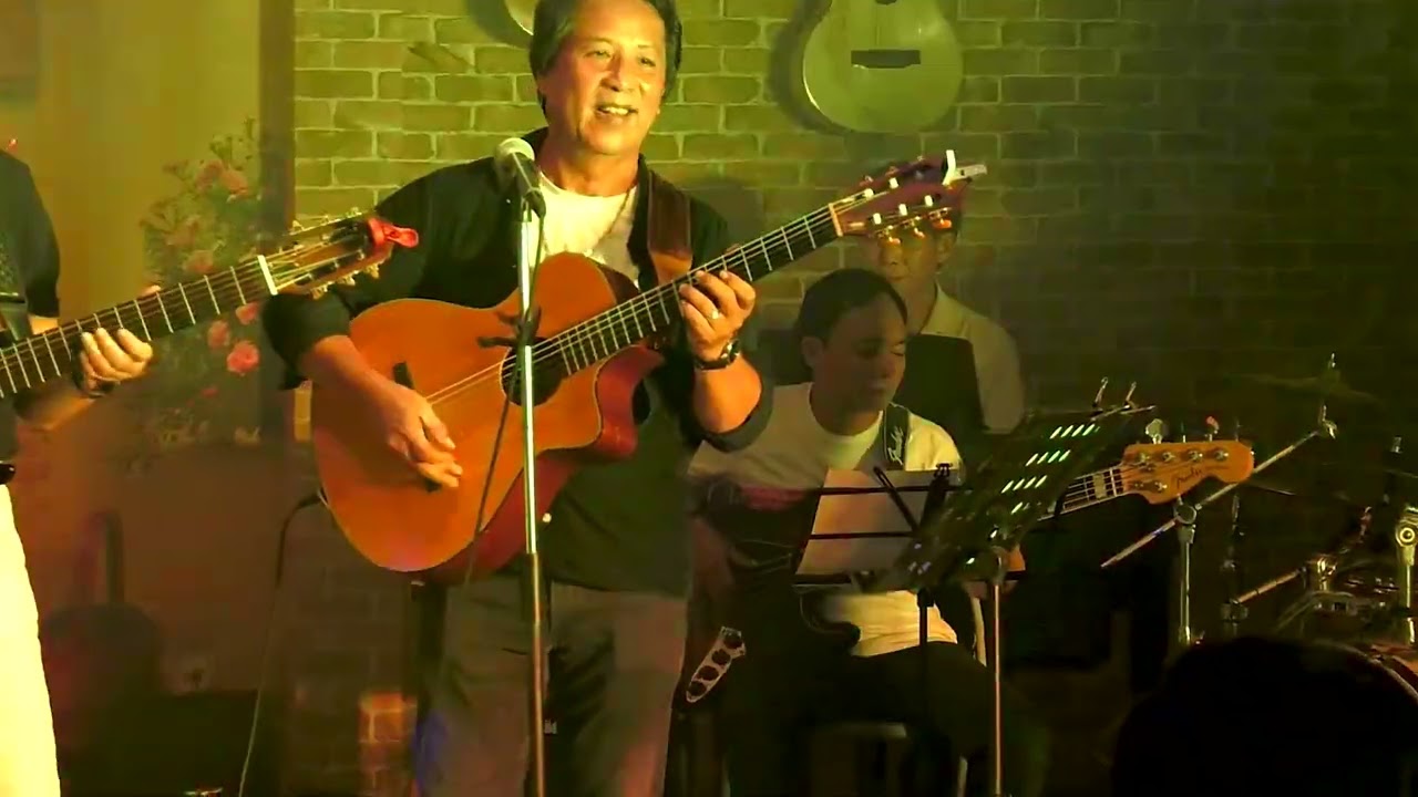 Oye Comova ( Trung Nghĩa & Đổ Hải band ( Mỹ Tho ) 19/7/23