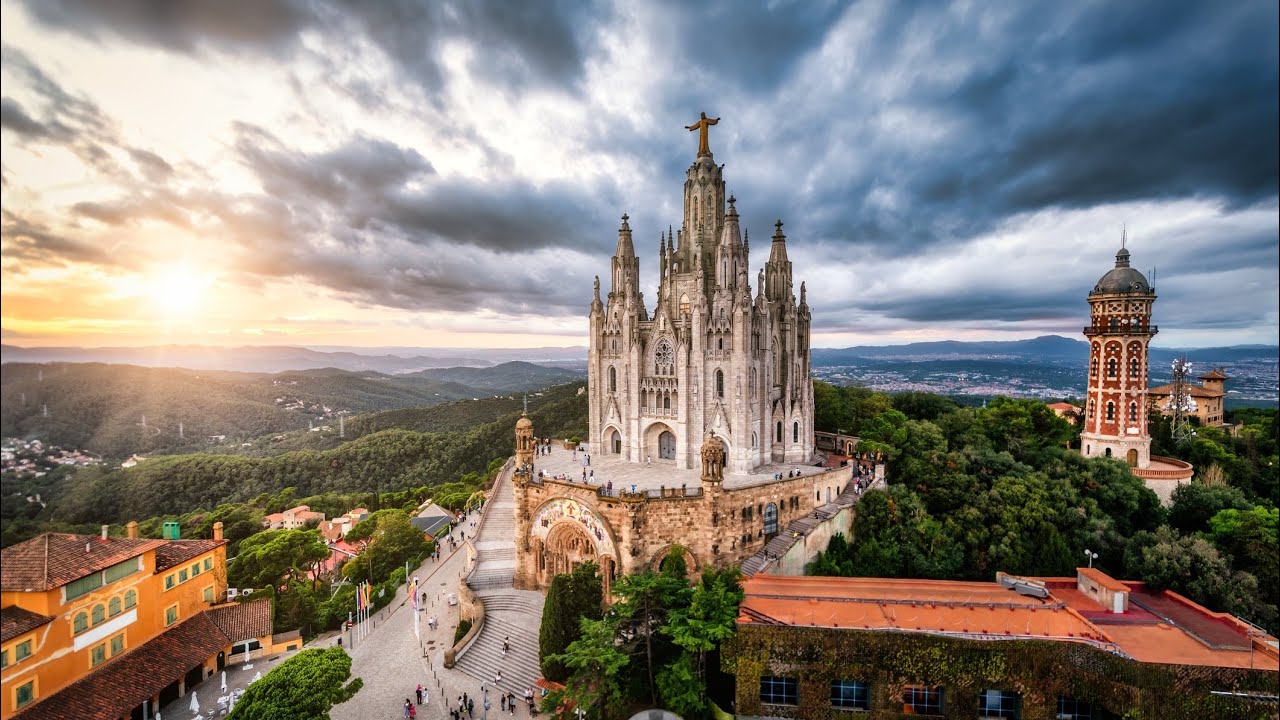 Sagrat Cor Church - 512 Metres above Tibidabo Hill l Barcelona l Spain l 4K