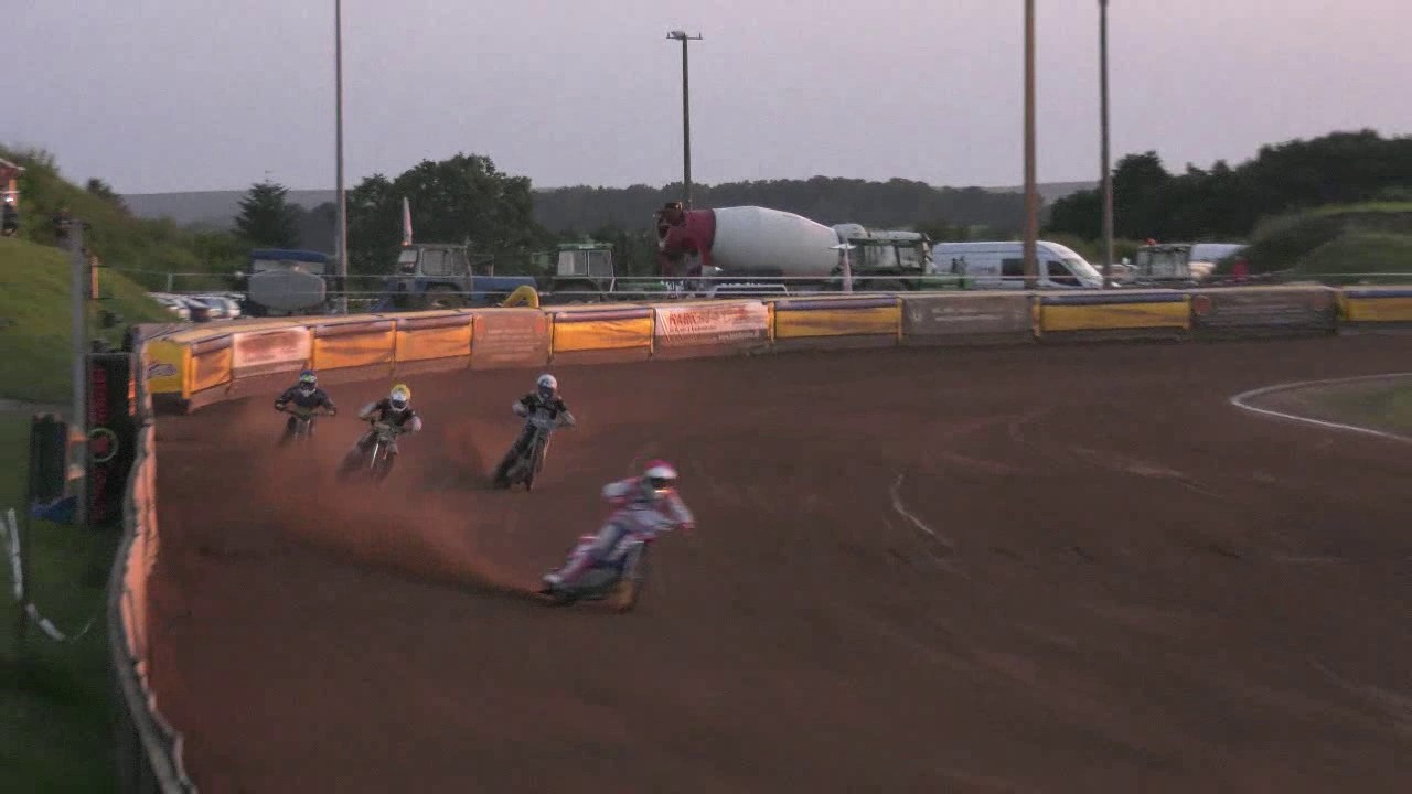 Internationales Speedwayrennen 14 07 2017 in Wittstock Lauf 7 Sturz Viktor Trofimov