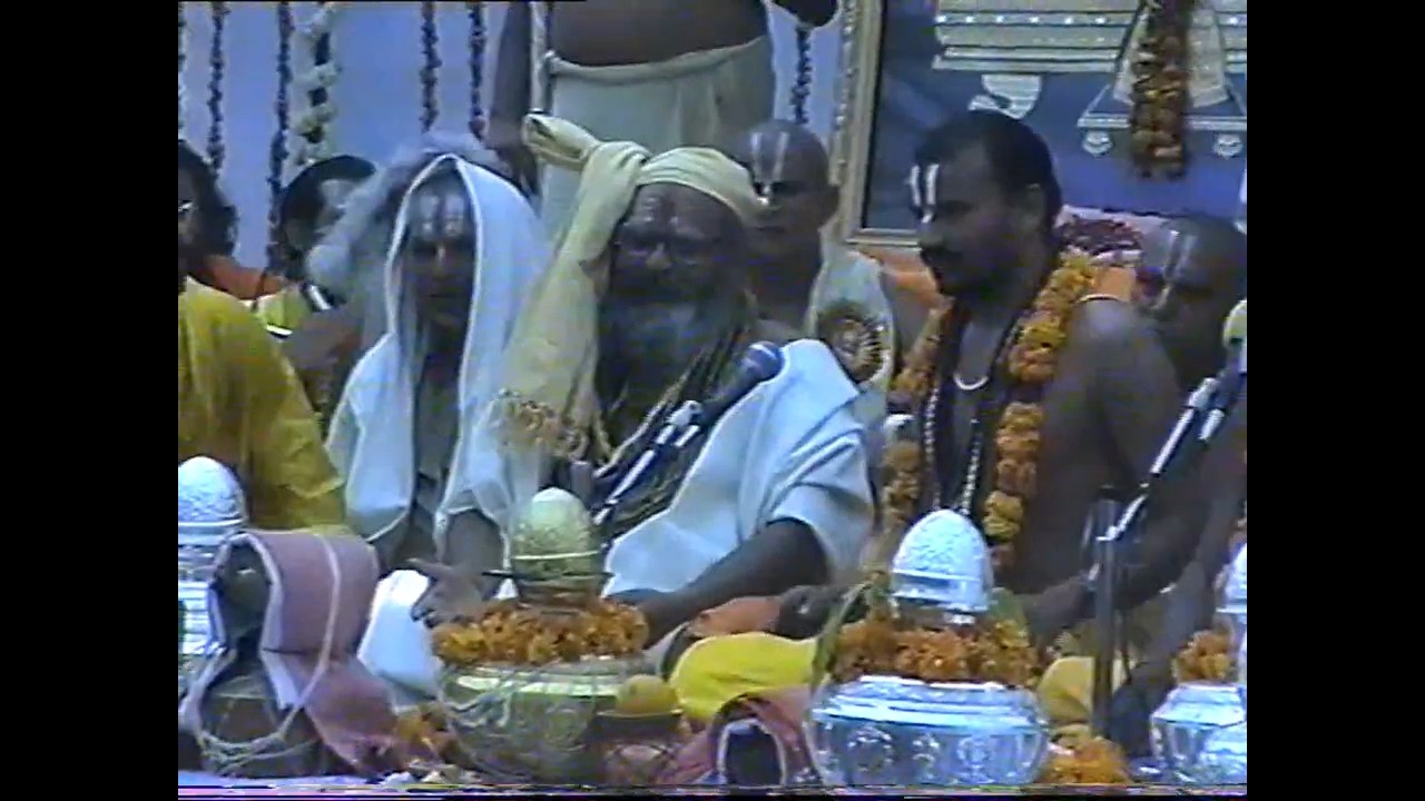 Conferment Of Jagadguru Title on  Guruji – Abhishek Procession Shobha Yatra