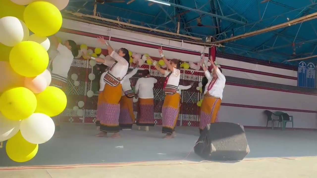 Upper subansiri makcha dune's group dance 🩰