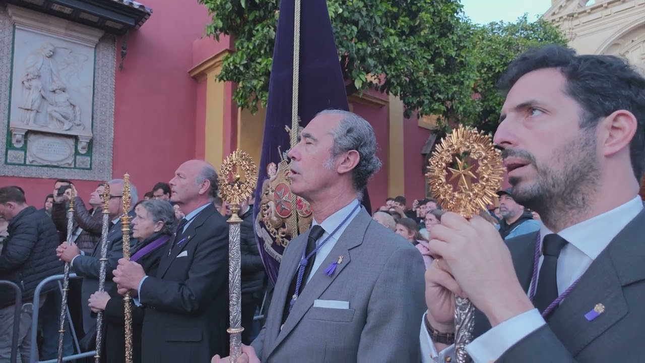 Salida de la Soledad de San Lorenzo. Semana Santa de Sevilla 2024. 4K.