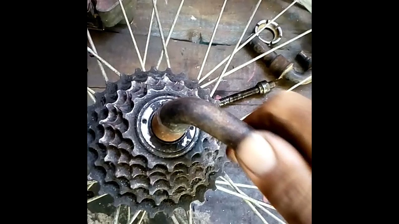 como fazer uma chave para tirar catraca de bicicleta caseira!