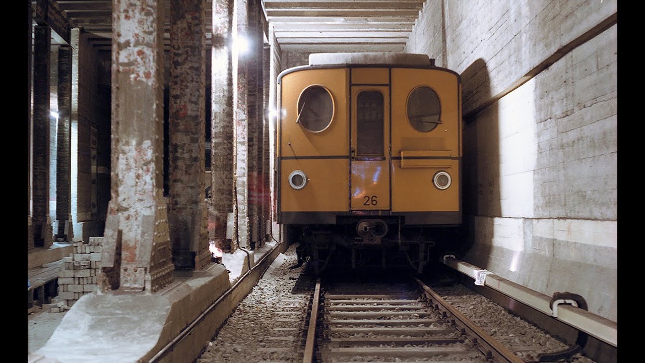 Berliner U-Bahn - Rettung der Tunneleule