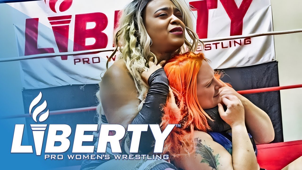 01717 Shaloncé Royal vs Eliza Haze