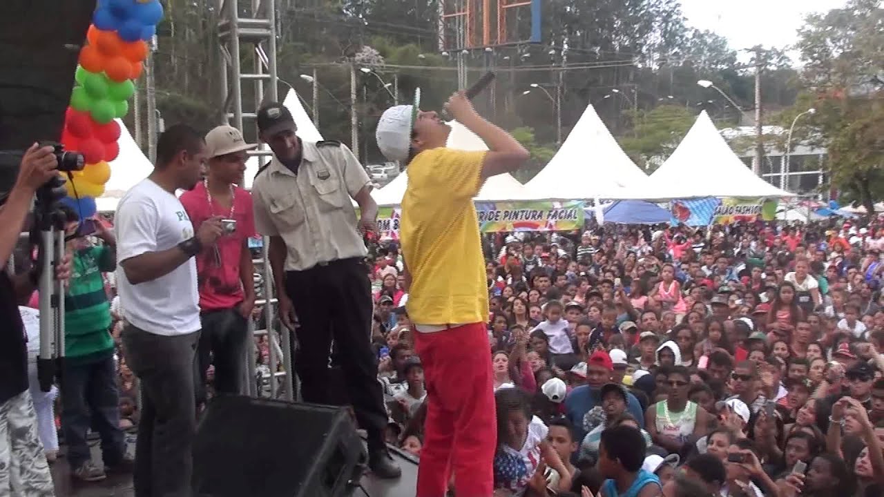 Yuri BH -Minha Vó-Ao Vivo em Itabira -MG-Show para 30 Mil Pessoas-Dia 12/10/13