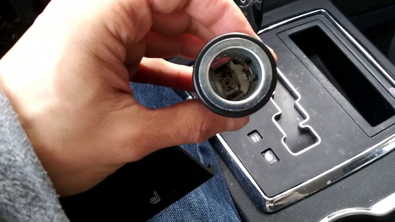 Замена и установка розетки прикуривателя 🚬 в автомобилях Chrysler, Dodge, Jeep и Ram