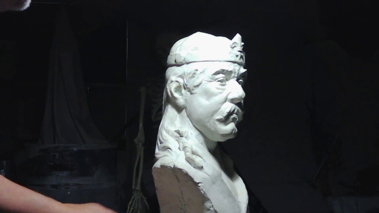 Sculpting the Fisher King video #10   Building the Waste Mold Part Three