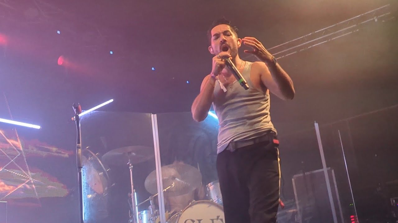 Siloé - Que merezca la pena / Todos los besos - 2025-11-22 Guadalajara (Sala Óxido)