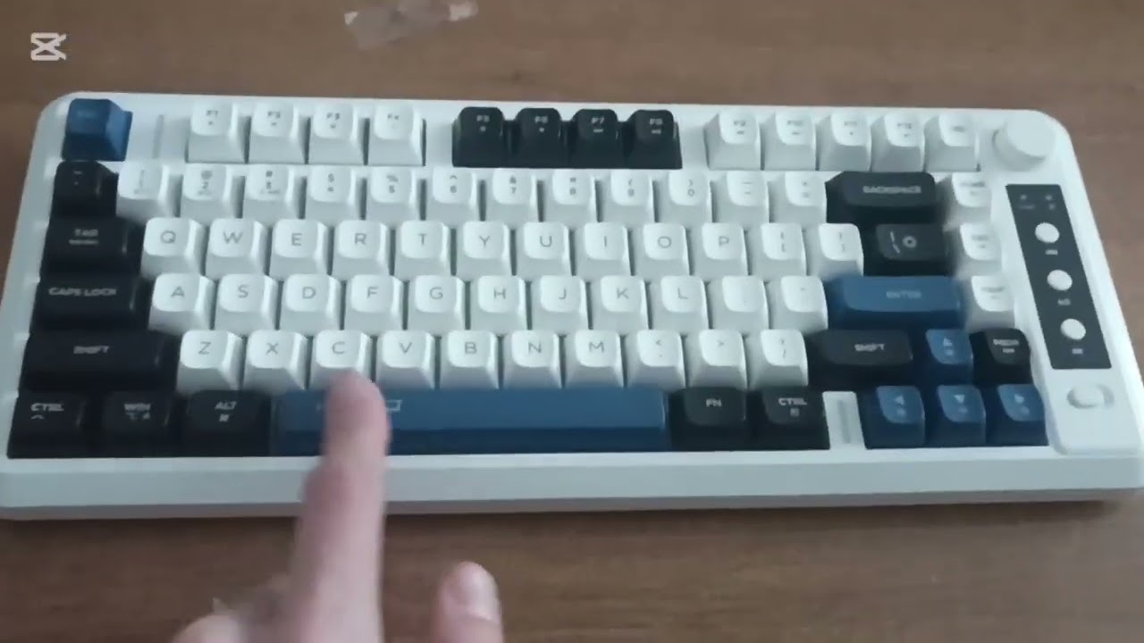 HXSJ L400 - moja prva mehanička tastatura