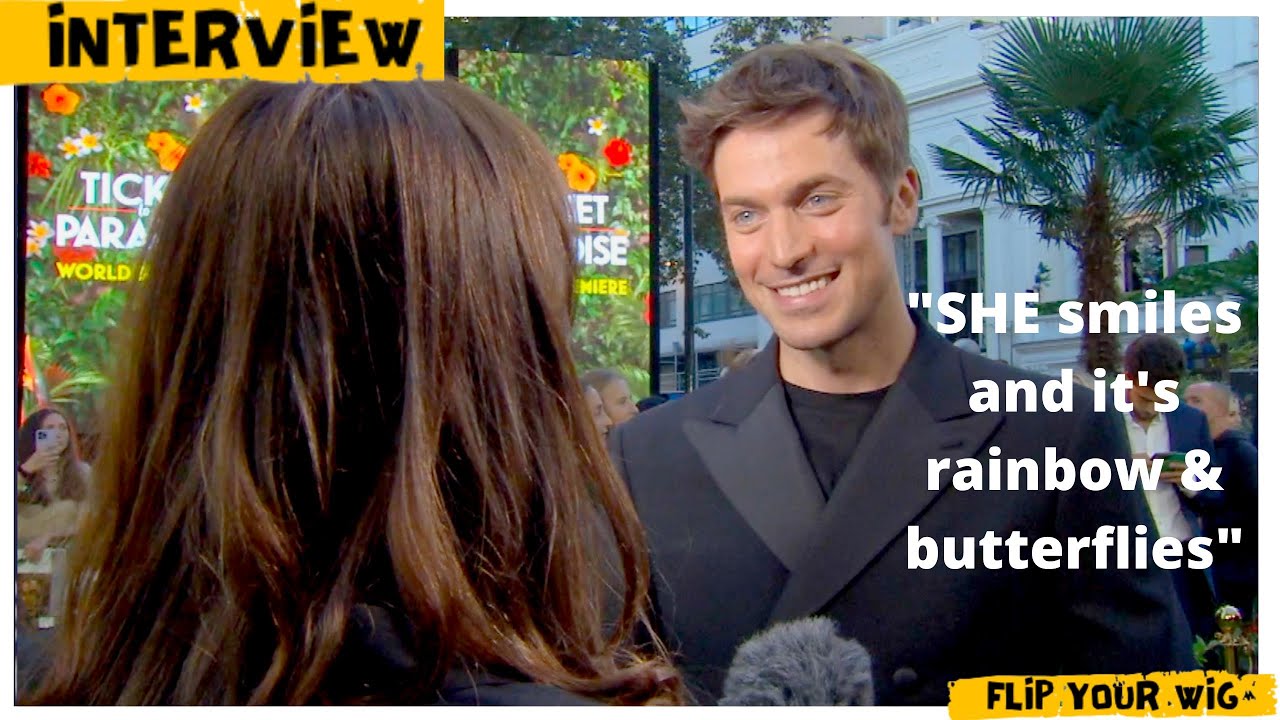 LUCAS BRAVO ON WHAT IT WAS LIKE TO KISS 'JULIA ROBERTS' MULTIPLE TIMES IN 'TICKET TO PARADISE
