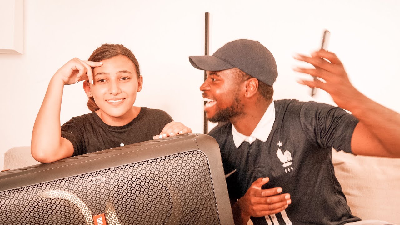 JE NOTE LA PLAYLIST DE MA SŒUR ( HOURIA ) #2 - JUNIORTV LIFE