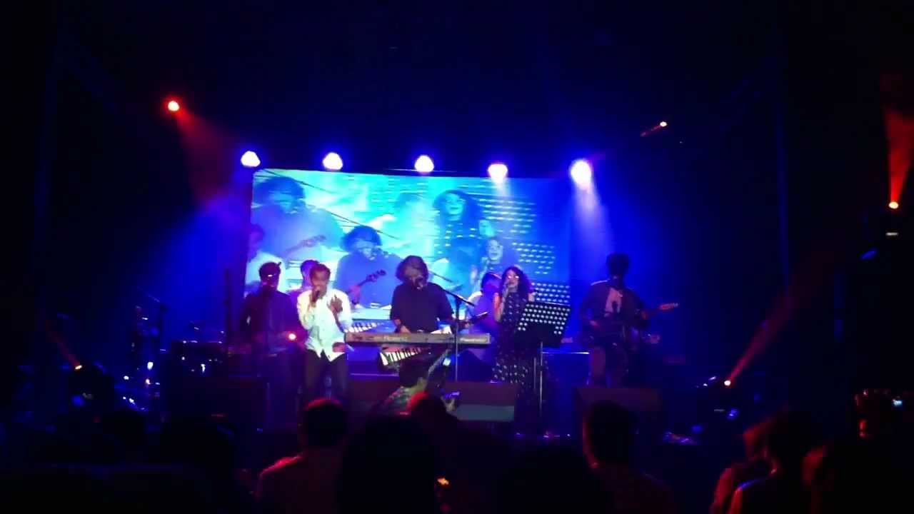 Fariz RM feat  HIVI! -  Kurnia & Pesona