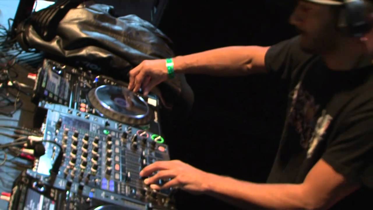 Duck Sauce - Barbara Streisand - Armand van Helden - DJ Set - Monster Massive