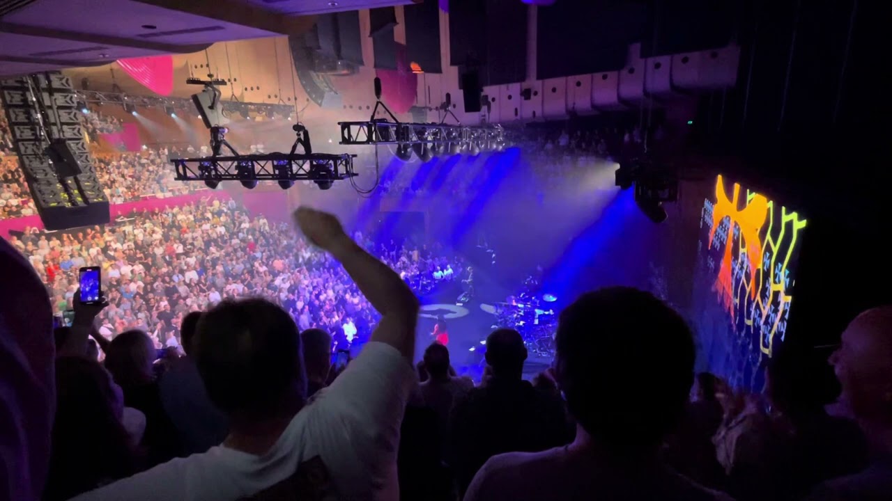 Don’t you forget about me (live) - Simple Minds - Sydney Opera House 8 Feb 2024